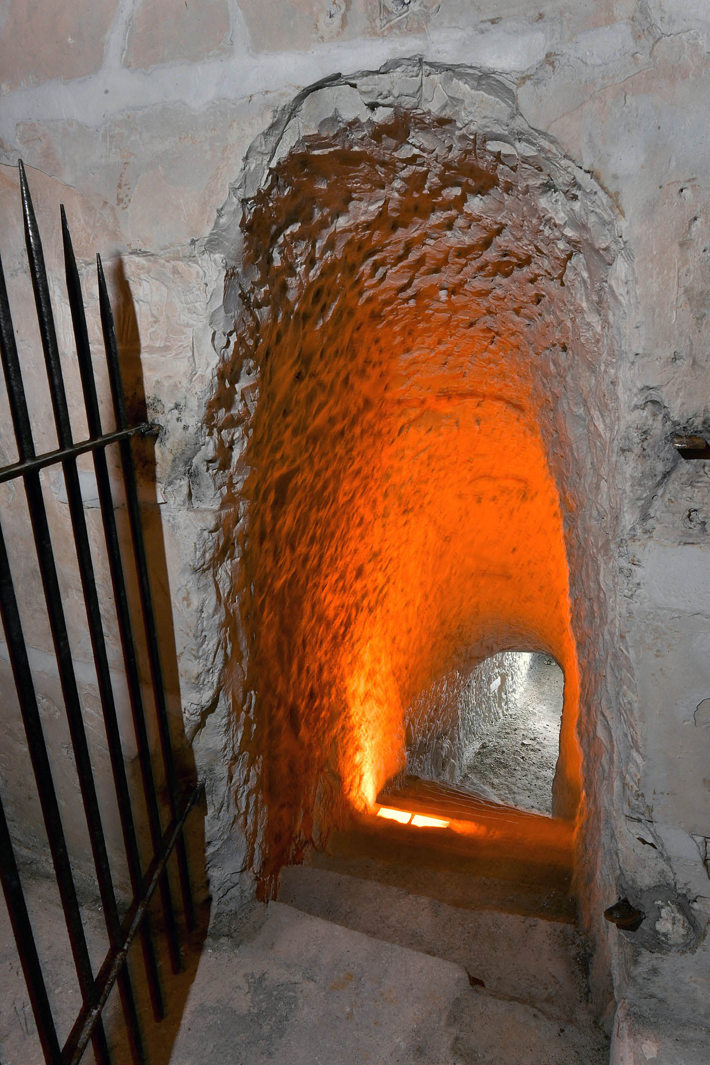 Stairs cut directly in the rock of Crayères.
